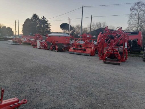 STOCK  DI MACCHINE KUHN NUOVE  IN PRONTA CONSEGNA - immagine 4