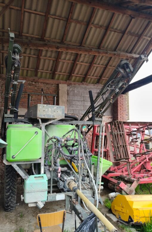 BOTTE DEL DISERBO TRAINATA TECNOMA