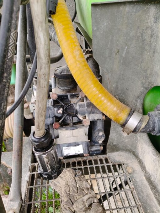 BOTTE DEL DISERBO TRAINATA TECNOMA - immagine 3