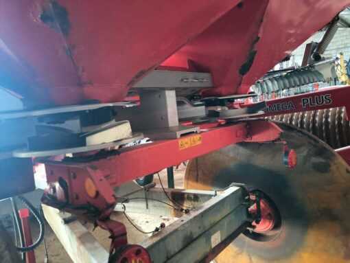 spandiconcime kuhn axis 30.1 - immagine 5